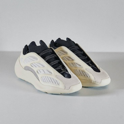 ADIDAS YEEZY 700