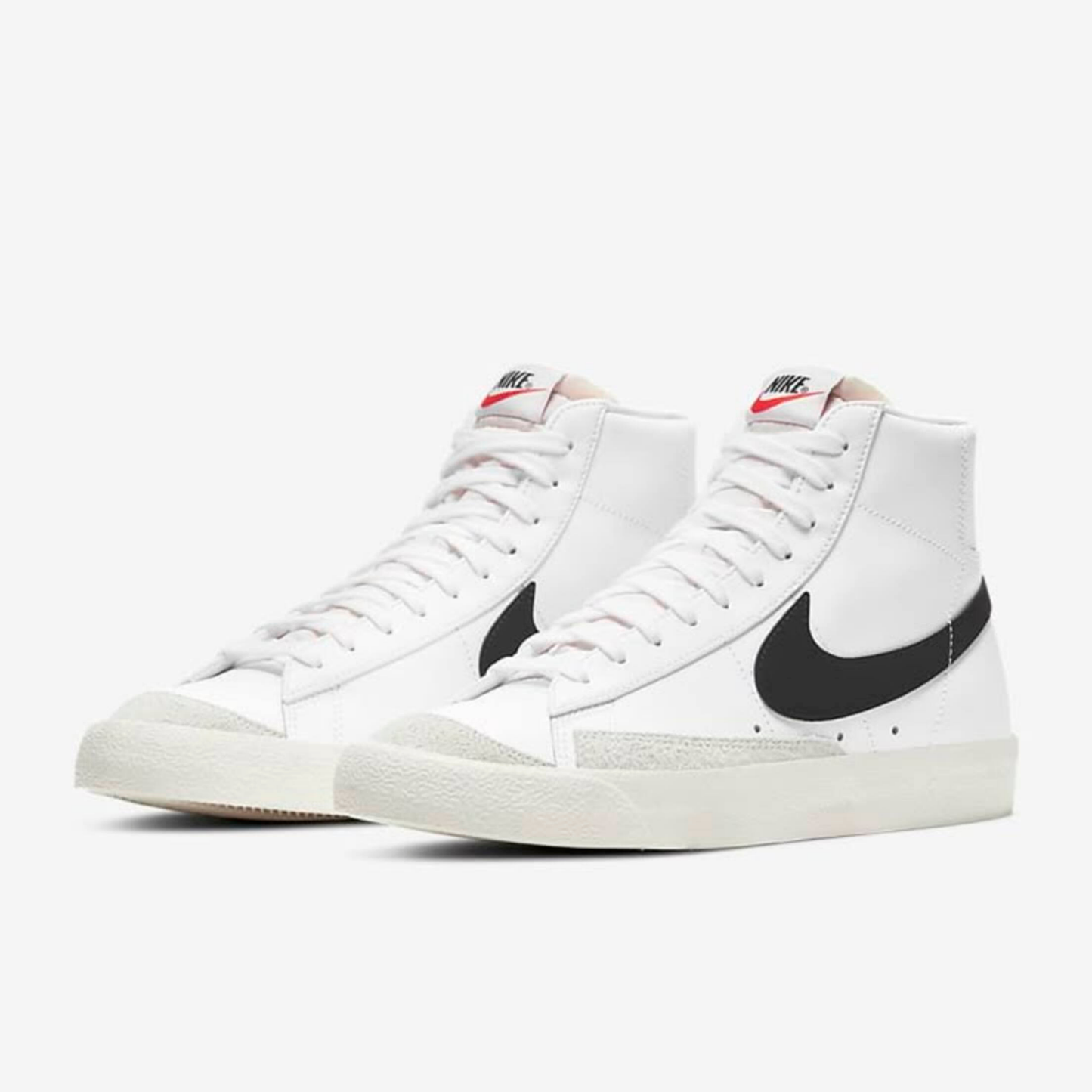 NIKE BLAZER