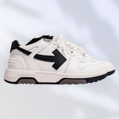 OFF WHITE OOO